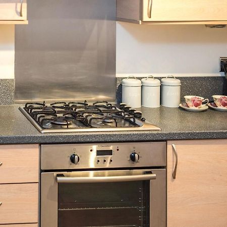 Elegant 2 Bedroom City Centre Apartment - Free Parking - Private Balcony 爱丁堡 外观 照片