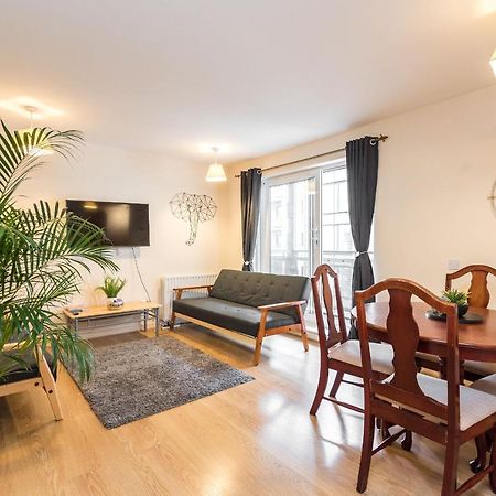 Elegant 2 Bedroom City Centre Apartment - Free Parking - Private Balcony 爱丁堡 外观 照片