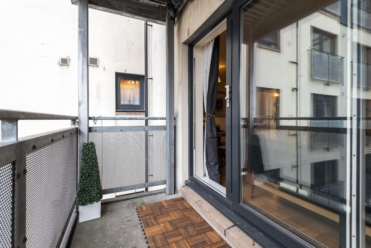 Elegant 2 Bedroom City Centre Apartment - Free Parking - Private Balcony 爱丁堡 外观 照片